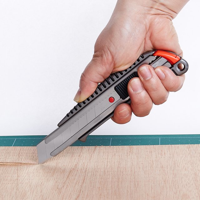 Dao cắt L-500GRP NT Cutter / www.bebinhvn.com